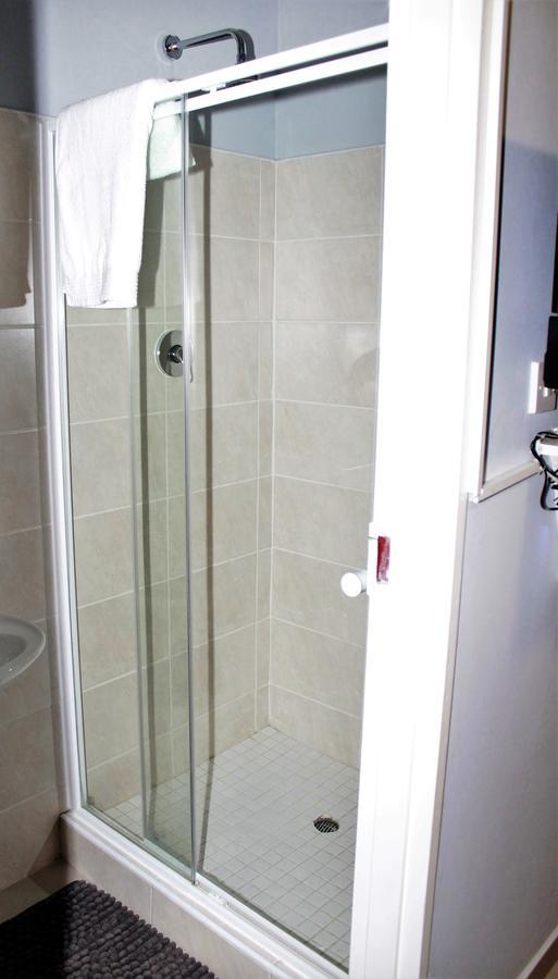Sapphire Court Bed and Breakfast Γκαμπορόνε Εξωτερικό φωτογραφία